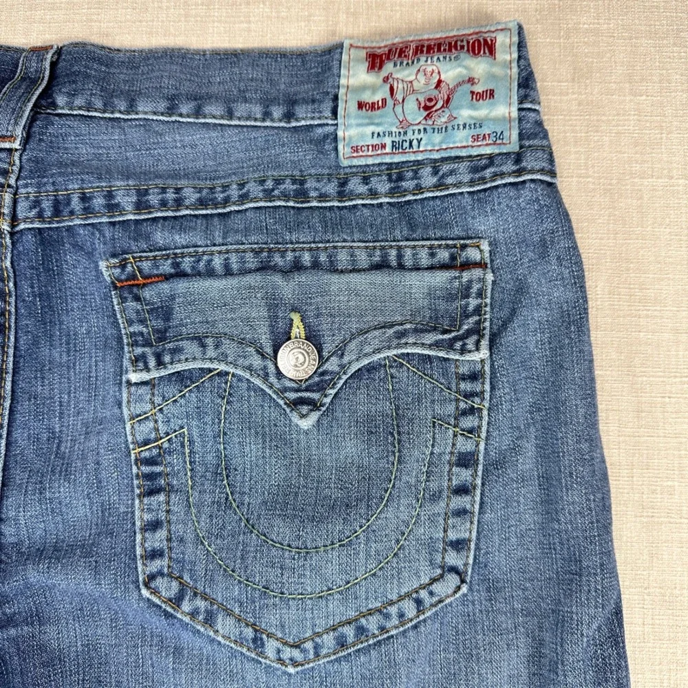 True Religion Ricky Jeans Mens 44 Blue Straight Leg Med Wash Horseshoe Made USA